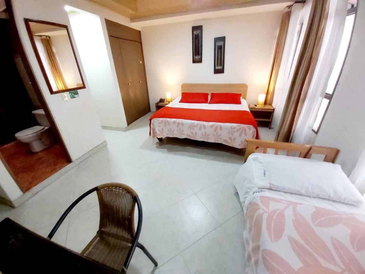 Hoteles Bogota Inn Turisticas 63 Экстерьер фото